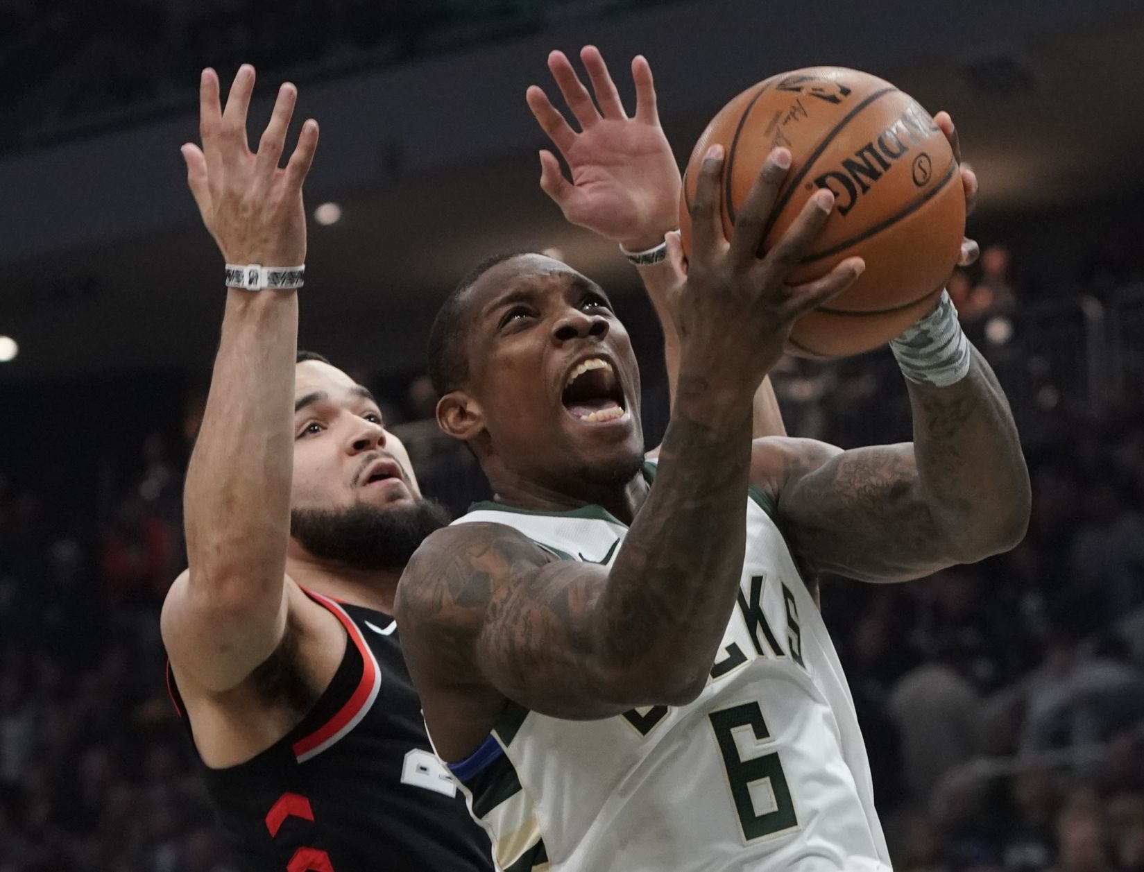 Bucks 125, Raptors 103